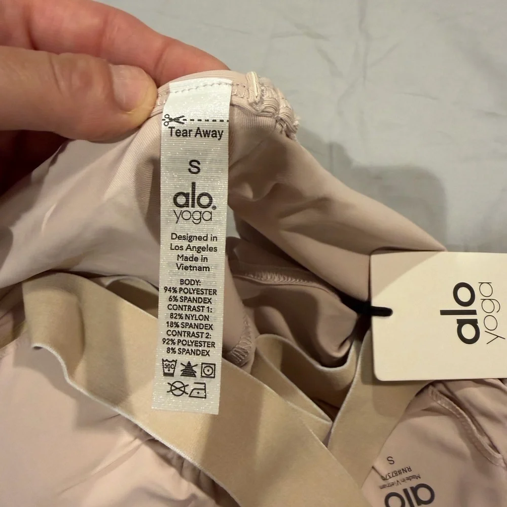 ALO Yoga disclaimer… bought